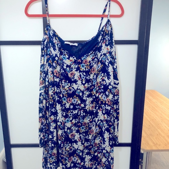 Blue floral dress by WAYF - Picture 7 of 8